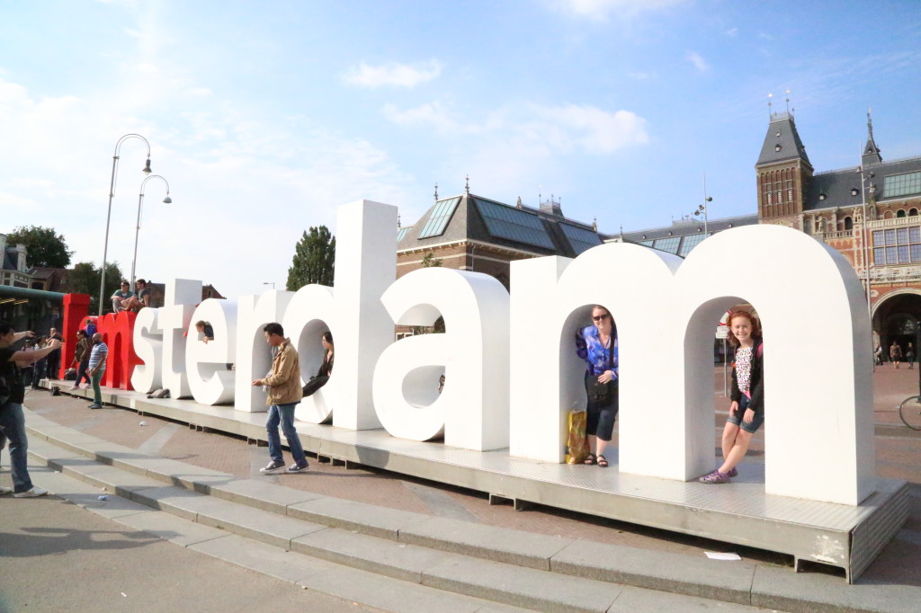 The kids visit I amsterdam.